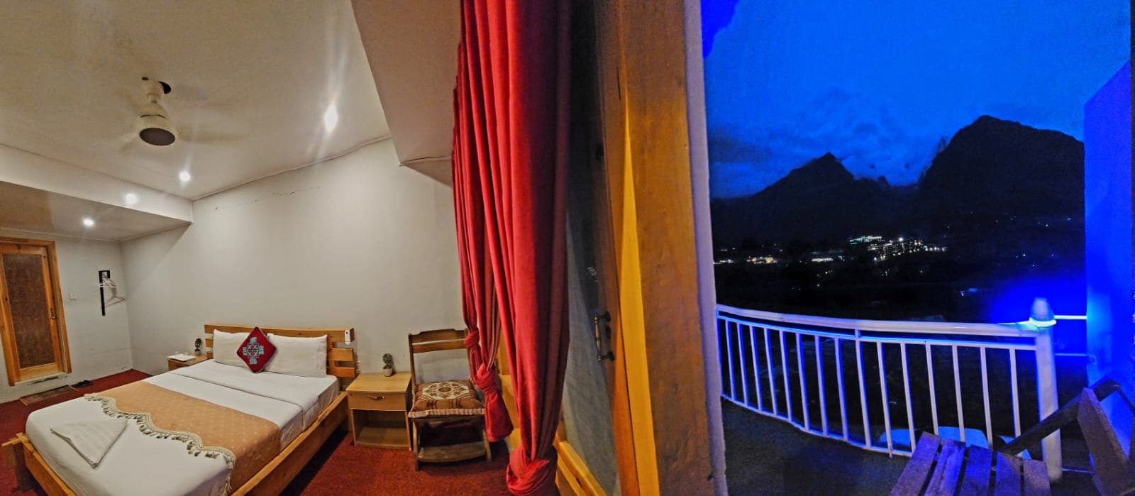 Deluxe Room (Mountain View)